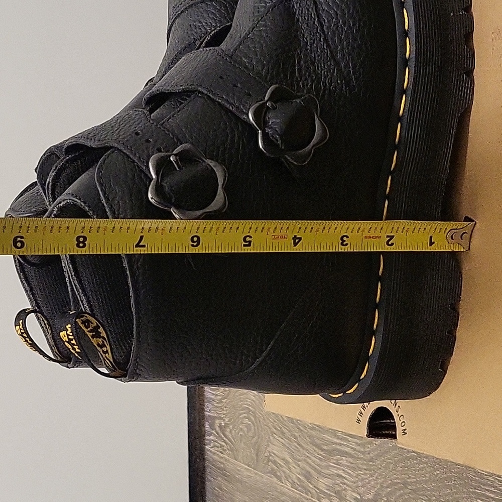 Dr. Martens Black Leather Womens Devon Flower Buckles Boots Size 11 - Picture 14 of 17